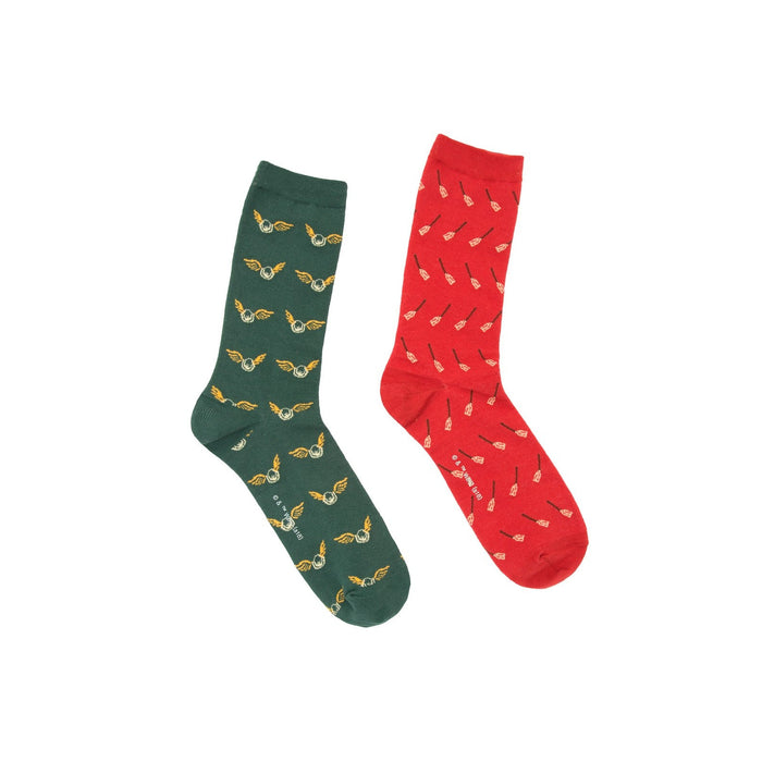 Pair of crew socks; one dark green with gold snitches, one red with gold broomsticks. }}