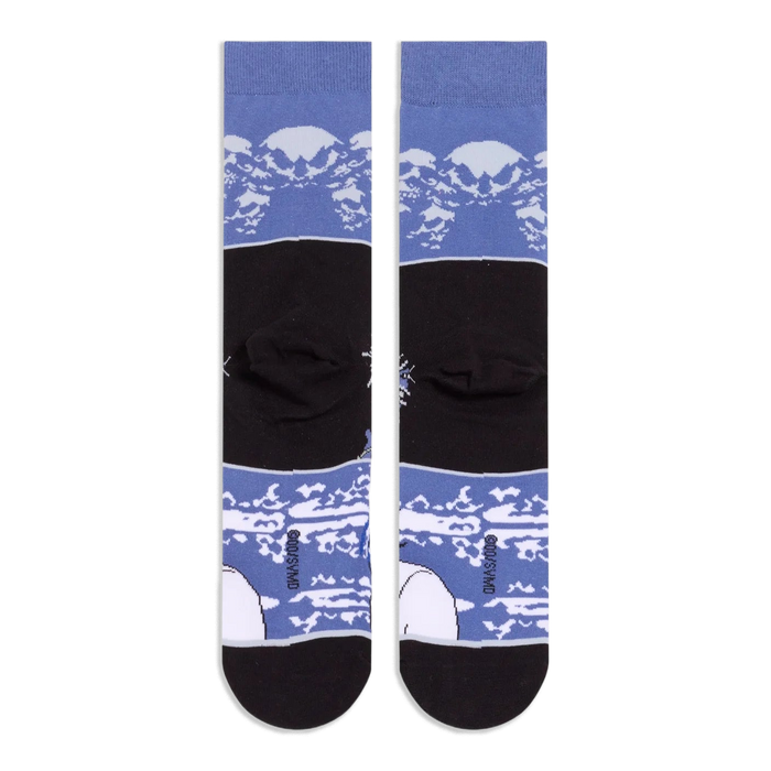 Flat lay back view of the socks showing a solid black middle band and blue top and bottom bands with white cloud patterns.