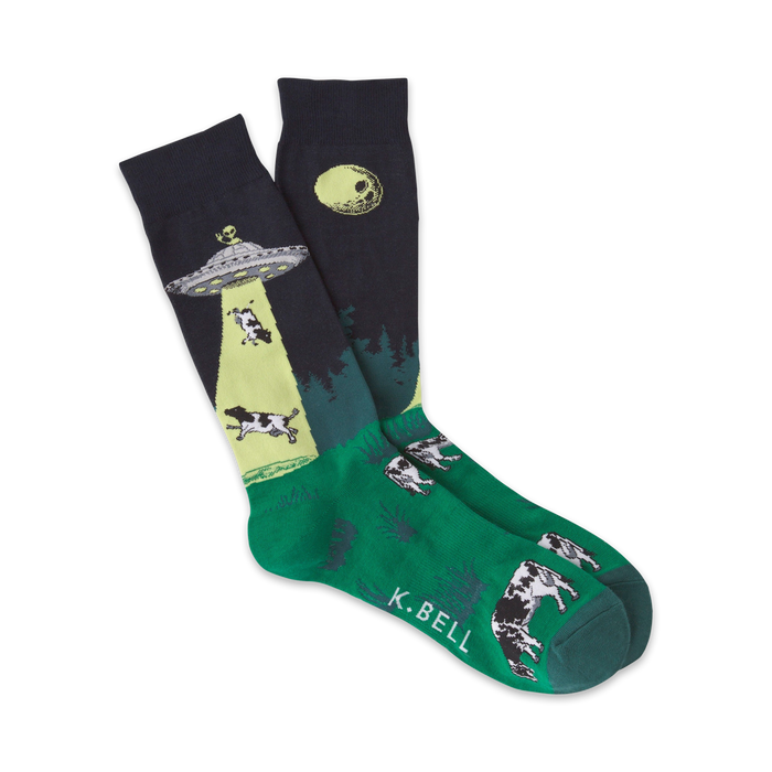  mens crew socks with ufo abducting cows pattern in black, green and white   }}