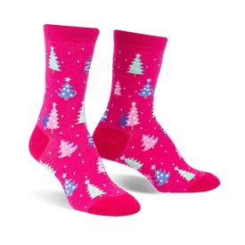 feelin pine christmas themed womens pink novelty crew socks