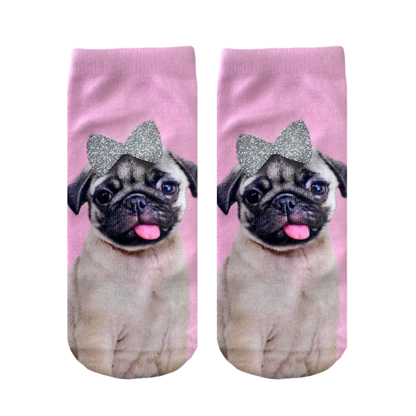 Pair of pink ankle socks featuring an adorable pug puppy wearing a silver glitter bow. [lf]