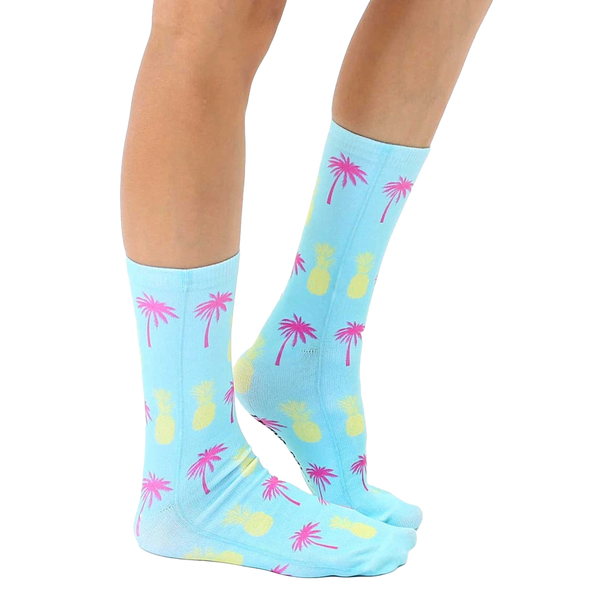 Lifestyle photo showcasing Key West socks on a person's legs, highlighting the fit and style in a casual setting. [lf]