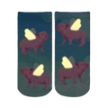 Ankle socks showcasing a whimsical design of pink pigs with glow-in-the-dark wings flying against a teal, starry sky. [lf]