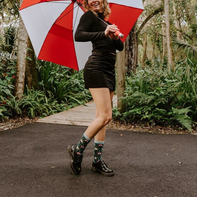 [lf] Umbrellas In The Rain Bamboo