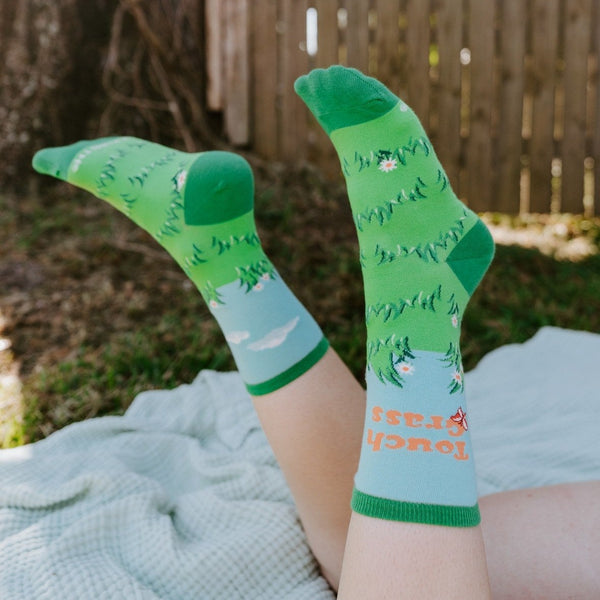 [lf] Touch Grass
