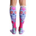 Back view of the Dia socks, showcasing the design's full coverage. [lf]