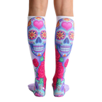 Back view of the Dia socks, showcasing the design's full coverage. [lf]